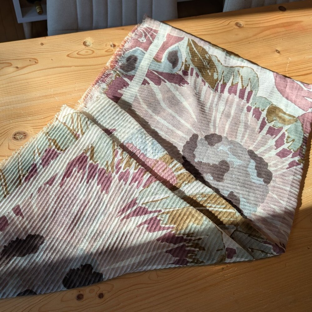 Reitmans - Floral Scarf / Écharpe ou foulard à fleurs